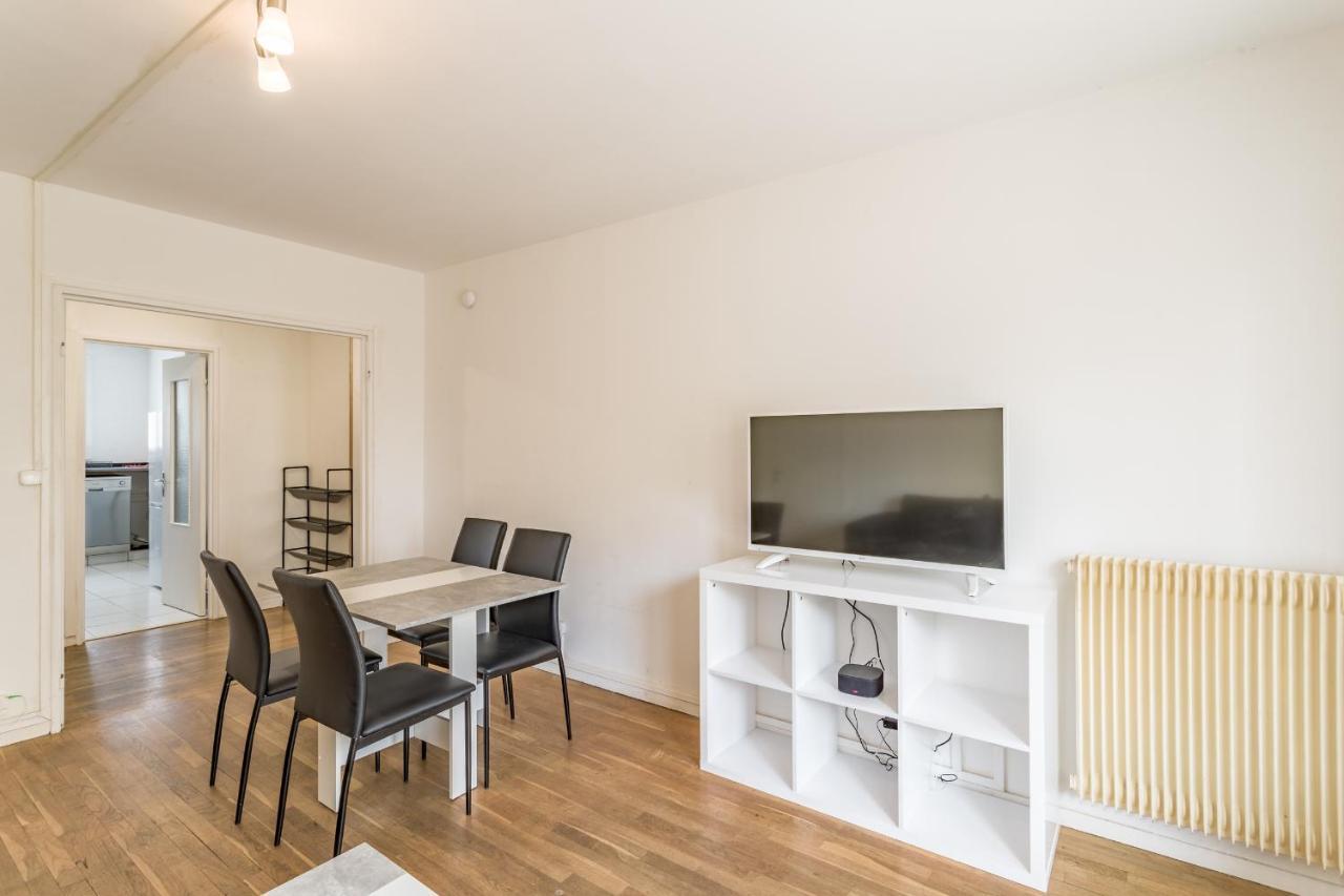 Spacieux Appartement - 6 Personnes - Parking Gratuit Saint-Andre-les-Vergers ภายนอก รูปภาพ