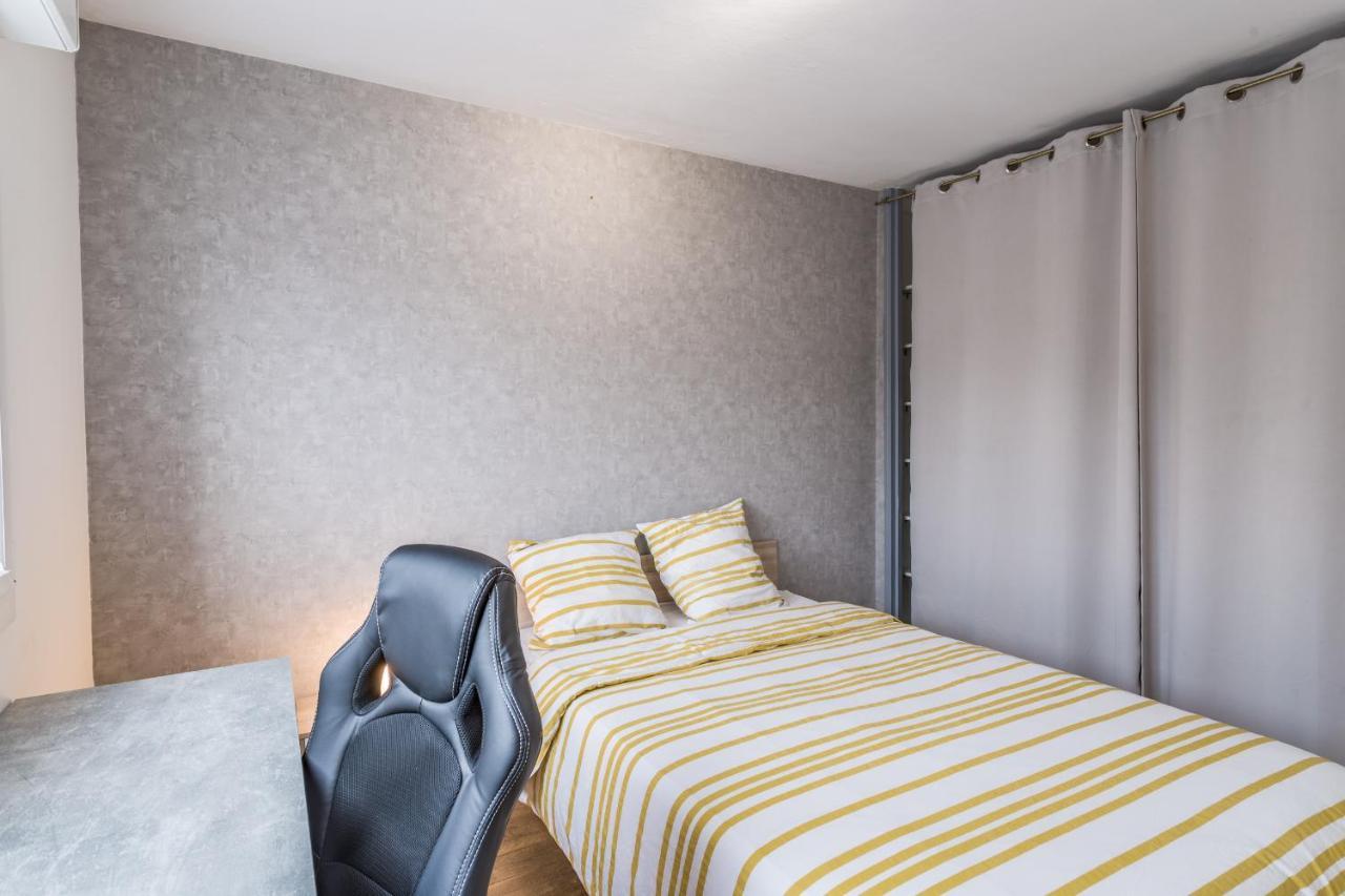 Spacieux Appartement - 6 Personnes - Parking Gratuit Saint-Andre-les-Vergers ภายนอก รูปภาพ